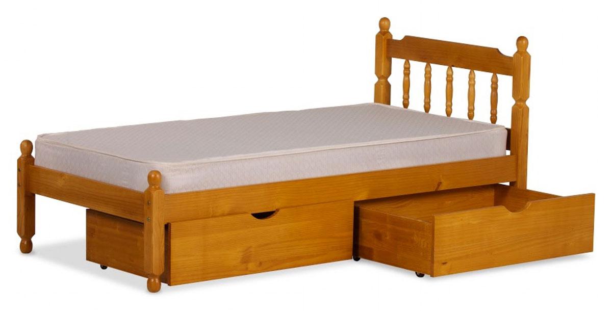 Colonial Style Spindle Bed