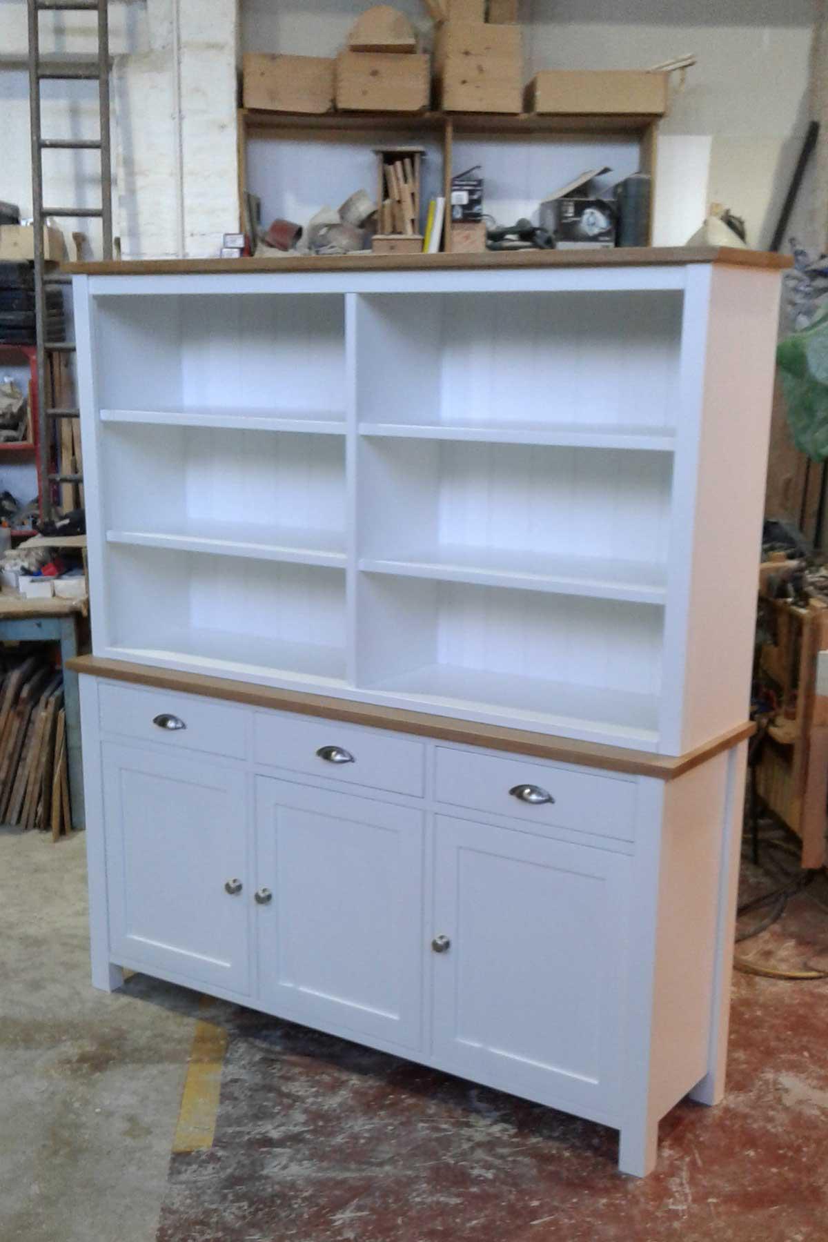Made-to-measure Painted Kitchen Dressers
