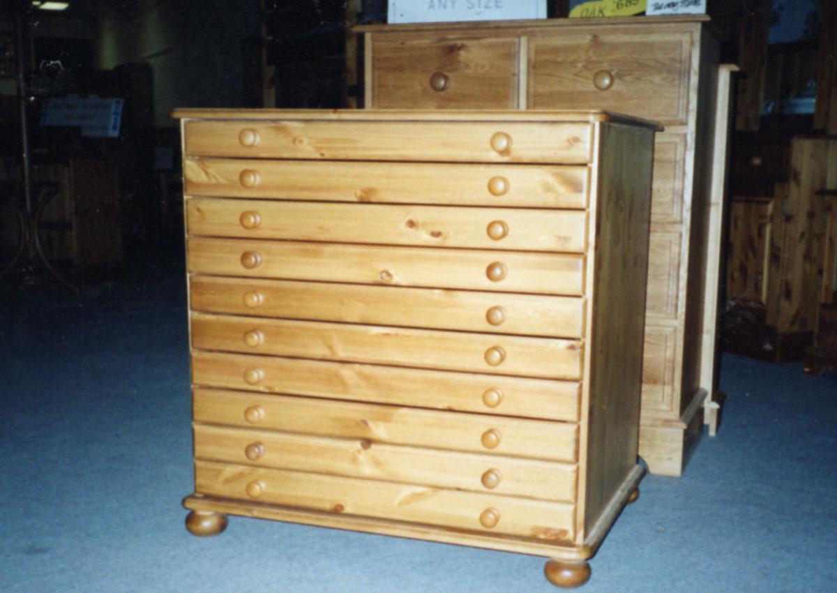 Special Artists 10 Drawer Chest